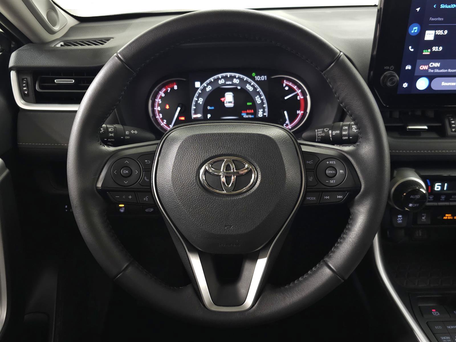 Used 2023 Toyota RAV4 XLE Premium image 21