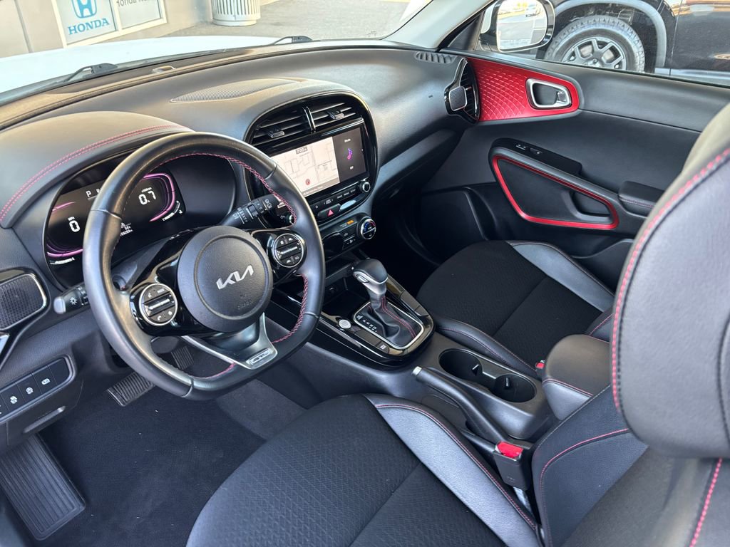 Used 2023 Kia Soul GT-Line image 9