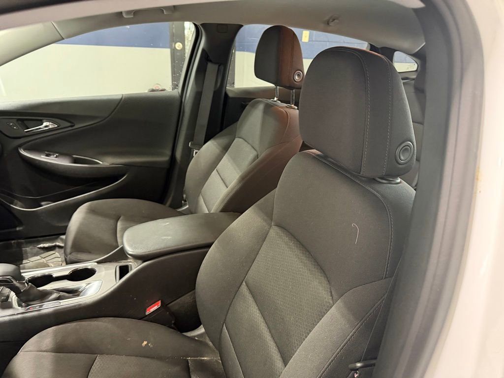 Used 2022 Chevrolet Malibu LS image 13