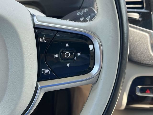 Used 2016 Volvo XC90 T6 Momentum w/ Momentum Plus Package AWD/4WD image 30