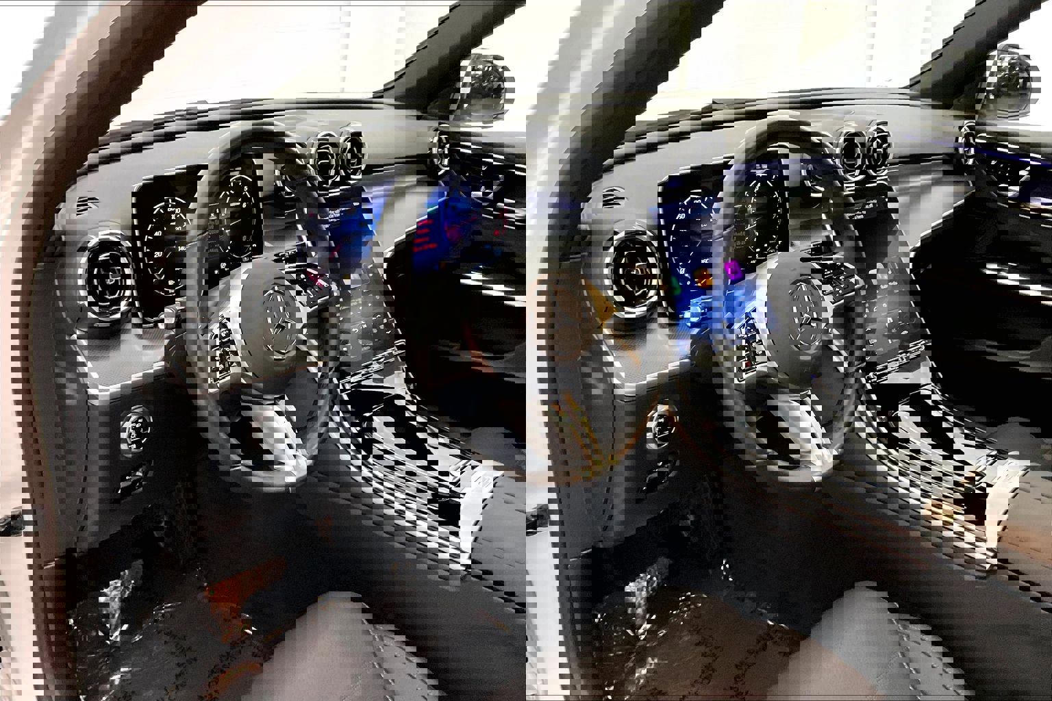 Certified 2025 Mercedes-Benz C 300 Sedan image 18