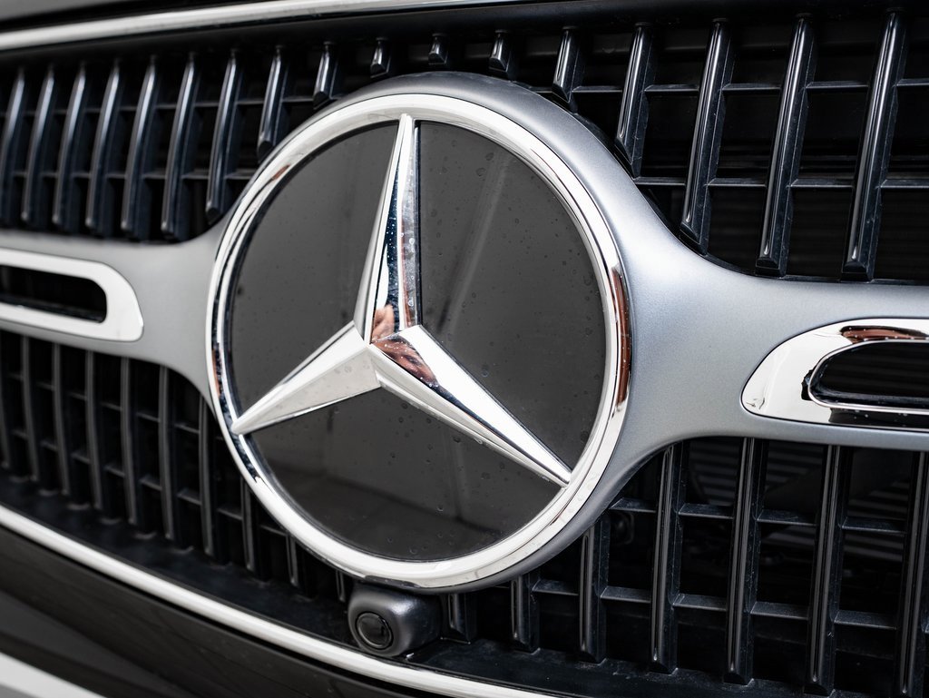 New 2026 Mercedes-Benz GLC 300 4MATIC image 3