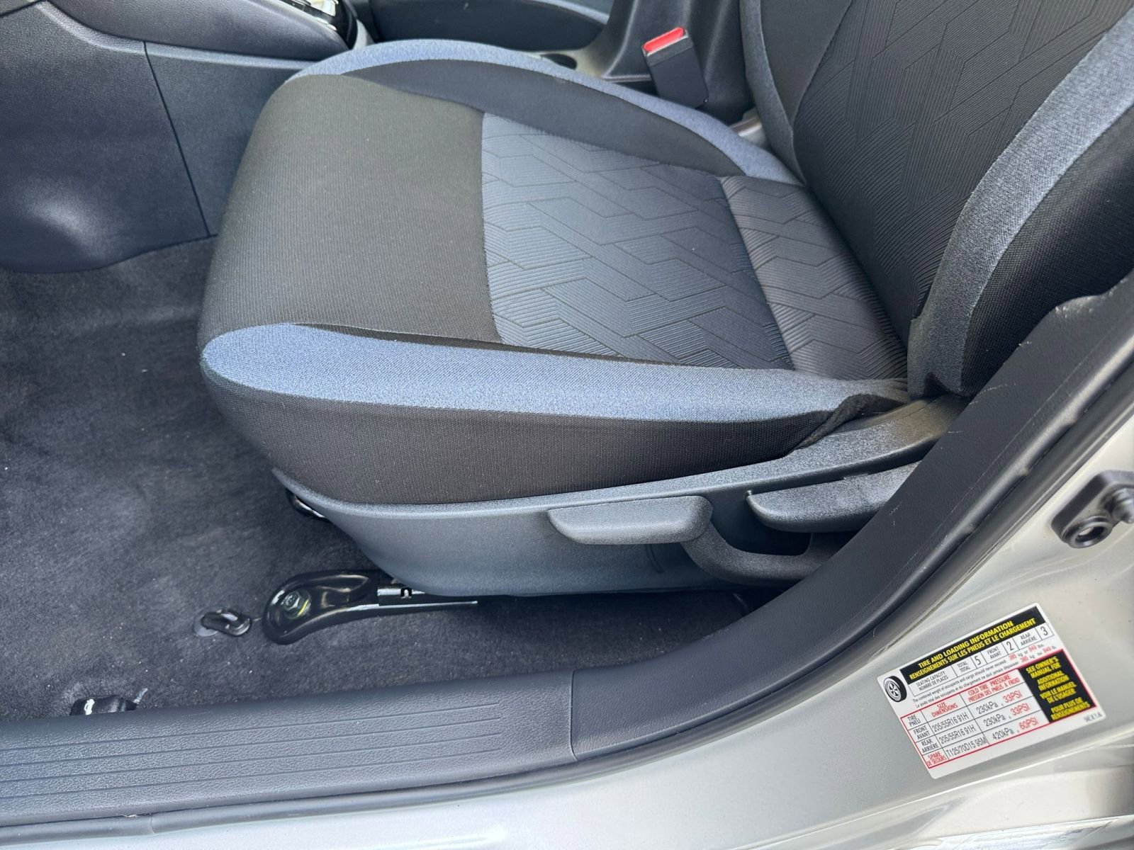 Used 2025 Nissan Versa SV image 22