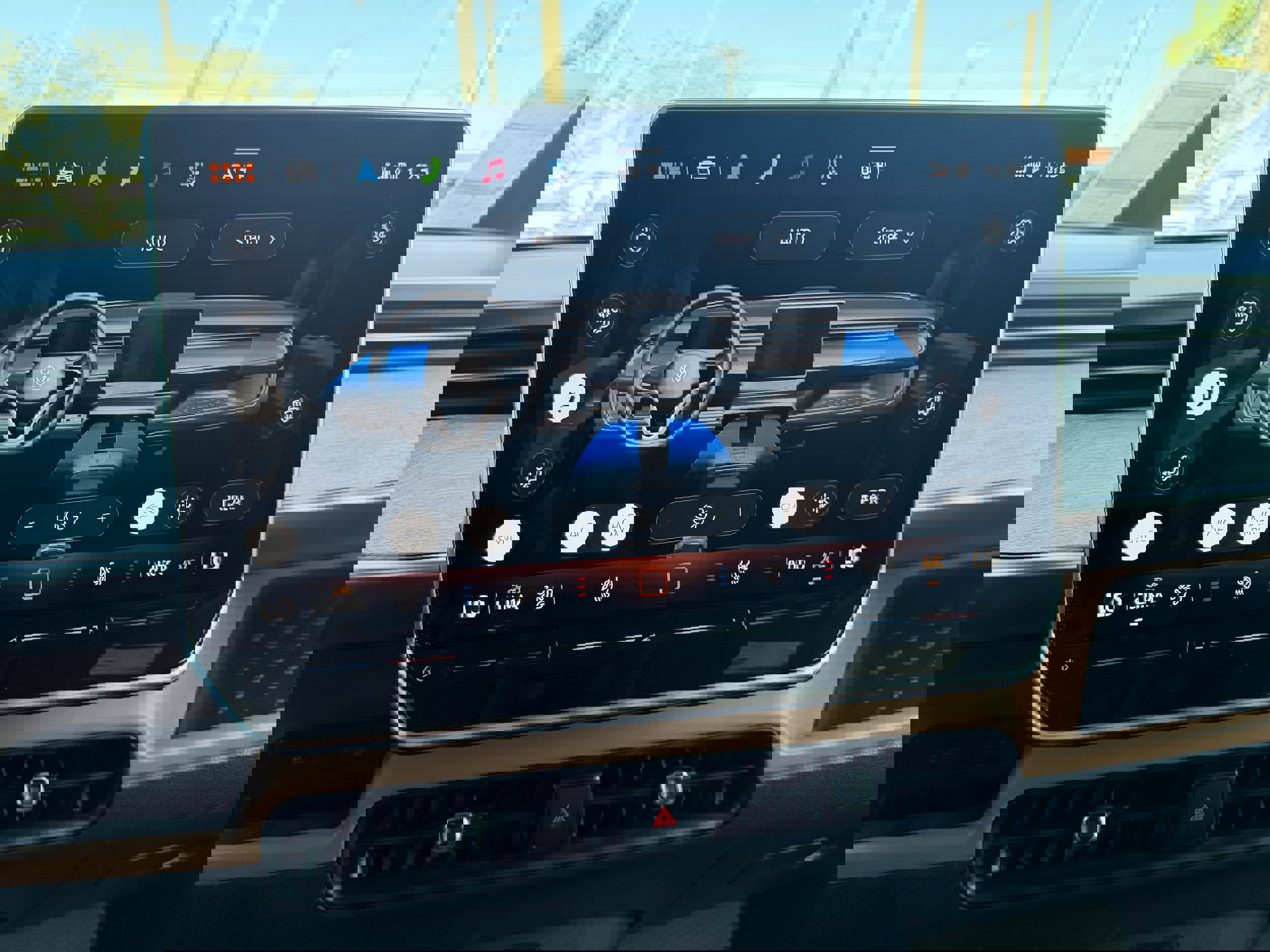 New 2025 Volkswagen ID. Buzz Pro S image 24