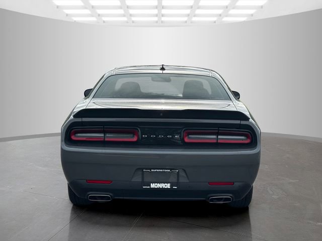 Certified 2019 Dodge Challenger SXT w/ Driver Convenience Group RWD image 6