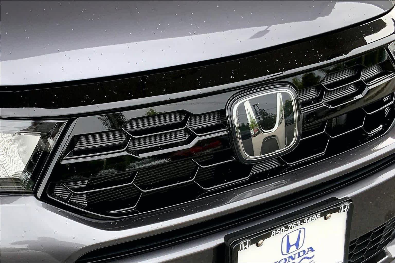 Used 2025 Honda Odyssey Touring image 32
