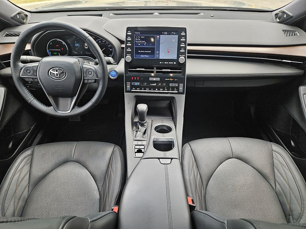 Used 2022 Toyota Avalon Limited FWD image 22