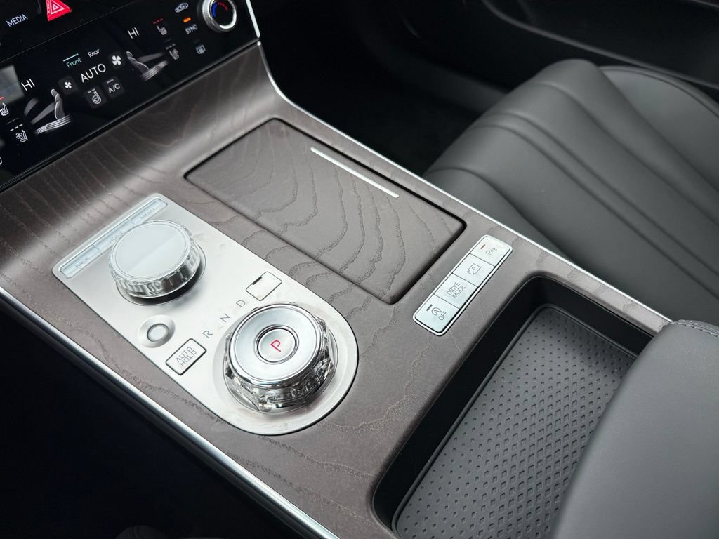 Certified 2025 Genesis G80 2.5T Advanced AWD/4WD image 28