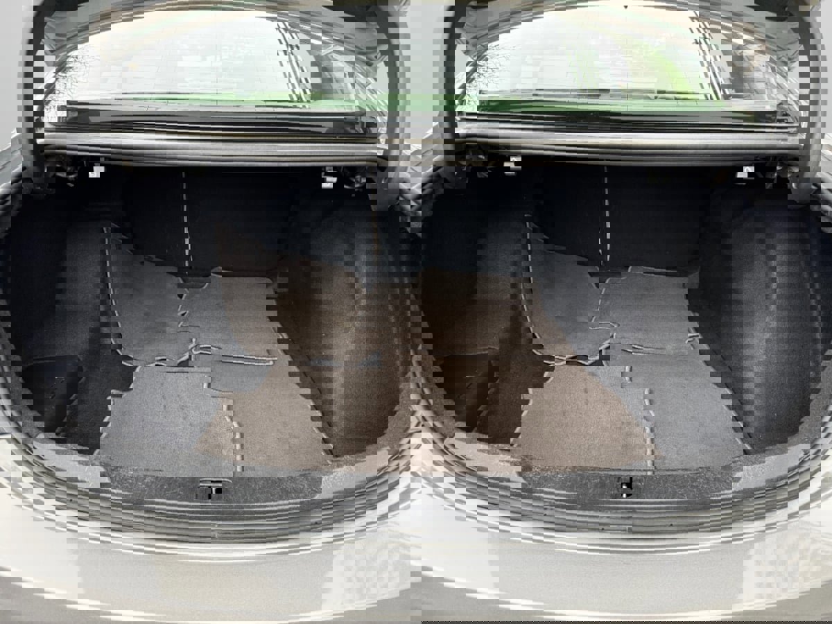 Used 2019 Buick LaCrosse Premium image 32