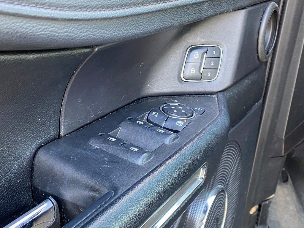 Used 2019 Ford Expedition Max XLT w/ Equipment Group 202A image 8