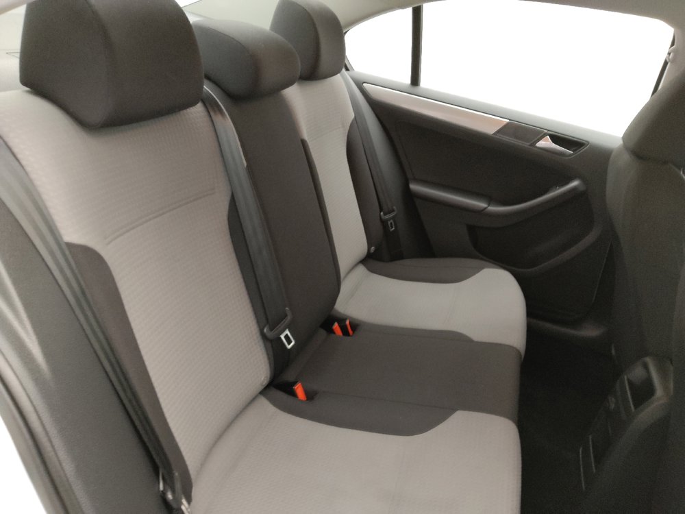 Used 2017 Volkswagen Jetta S image 19