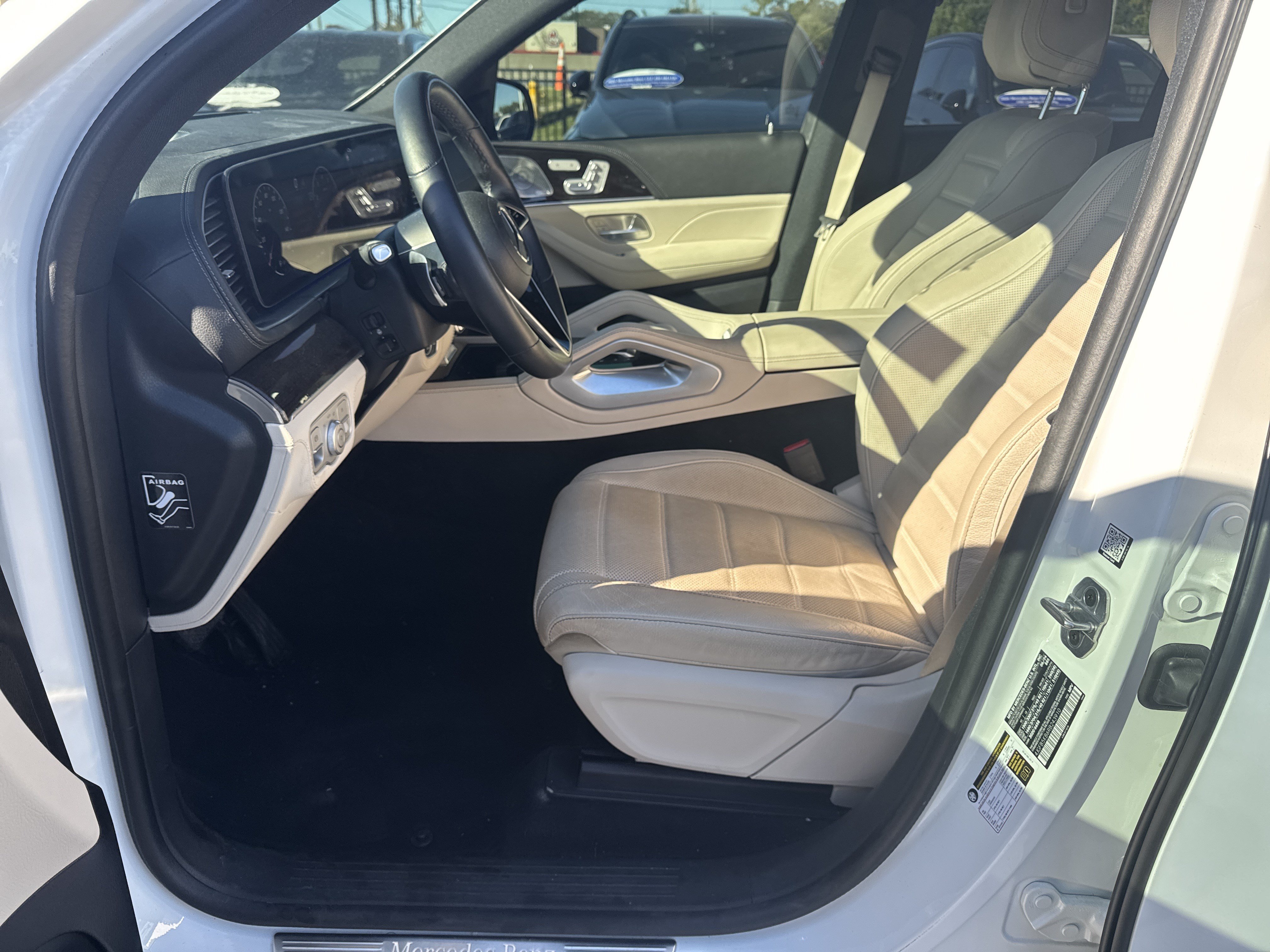 Used 2024 Mercedes-Benz GLE 450 4MATIC image 16