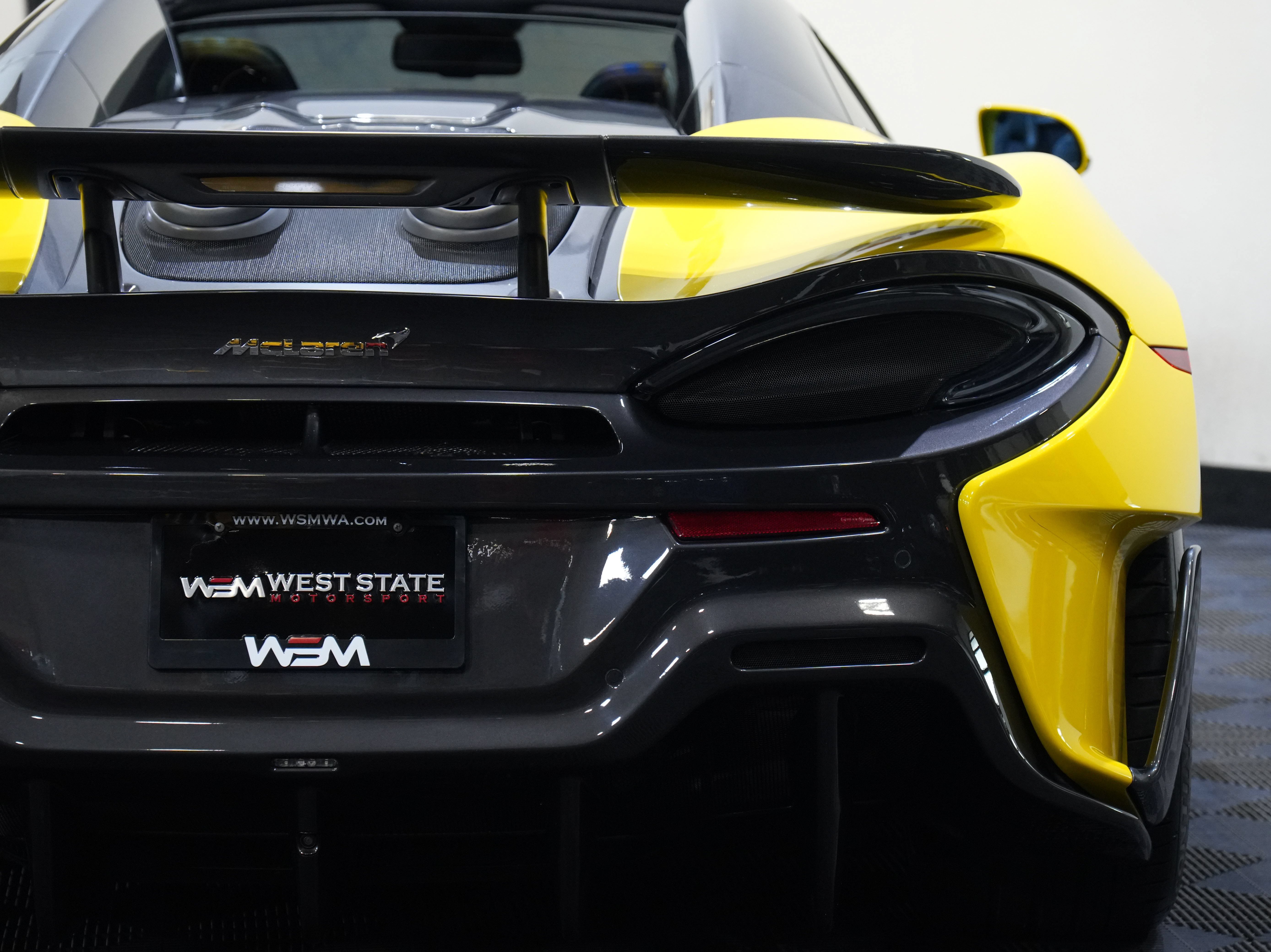 Used 2020 McLaren 600LT Spider RWD image 19