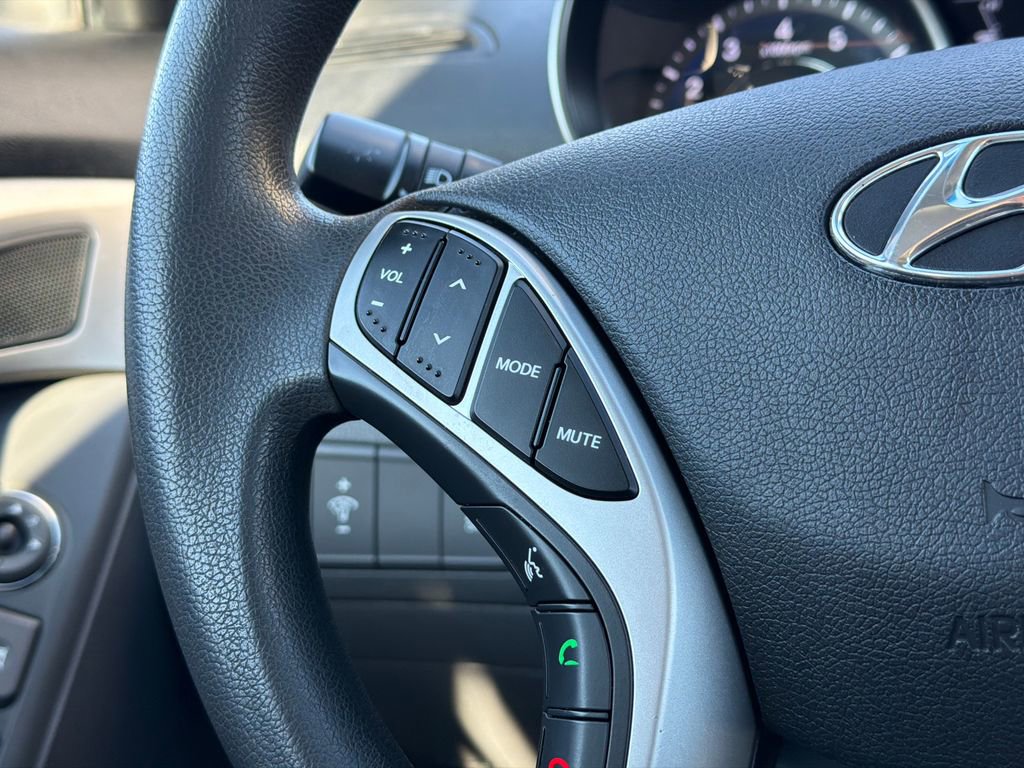 Used 2012 Hyundai Elantra GLS w/ Preferred Pkg 3 image 16