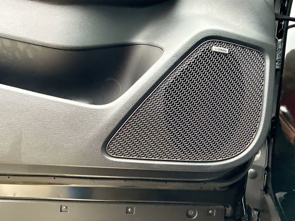 New 2025 Mitsubishi Outlander ES image 19