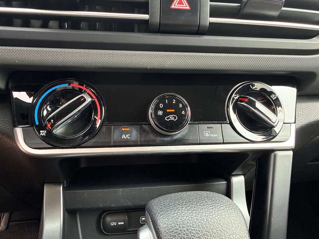 Used 2021 Kia Seltos LX AWD/4WD image 30