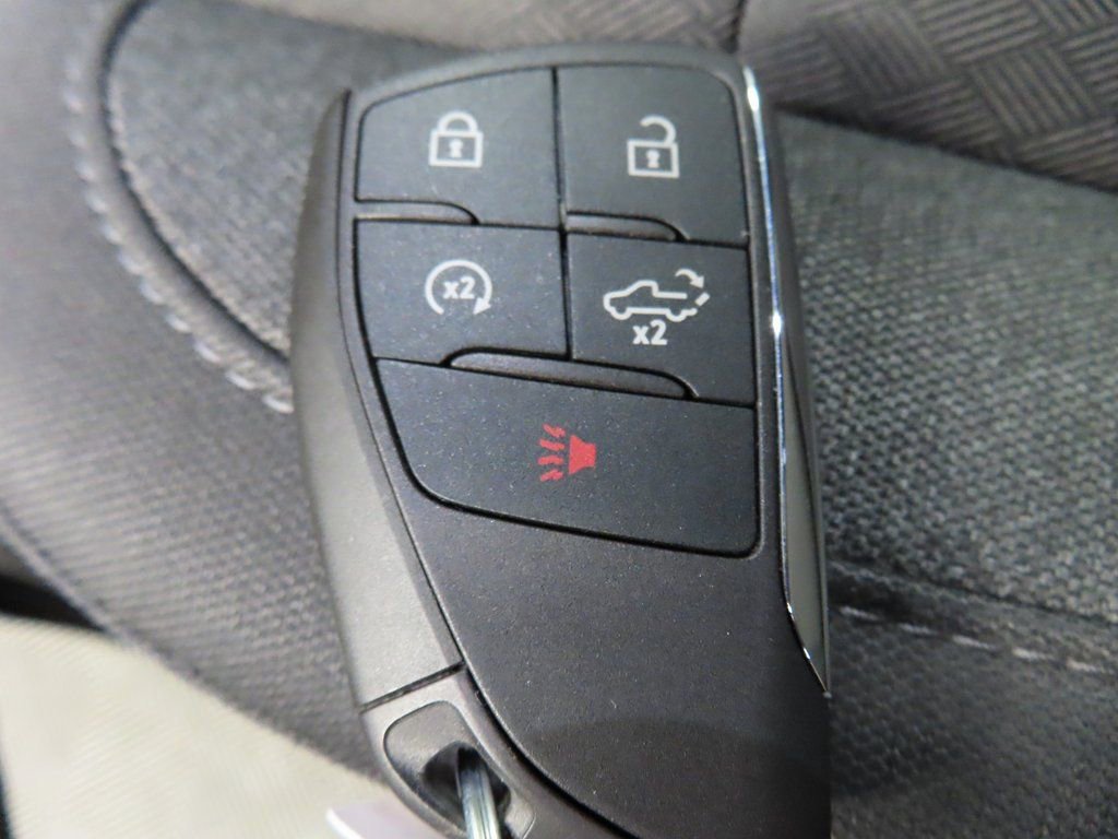 Used 2025 GMC Sierra 1500 Elevation image 60