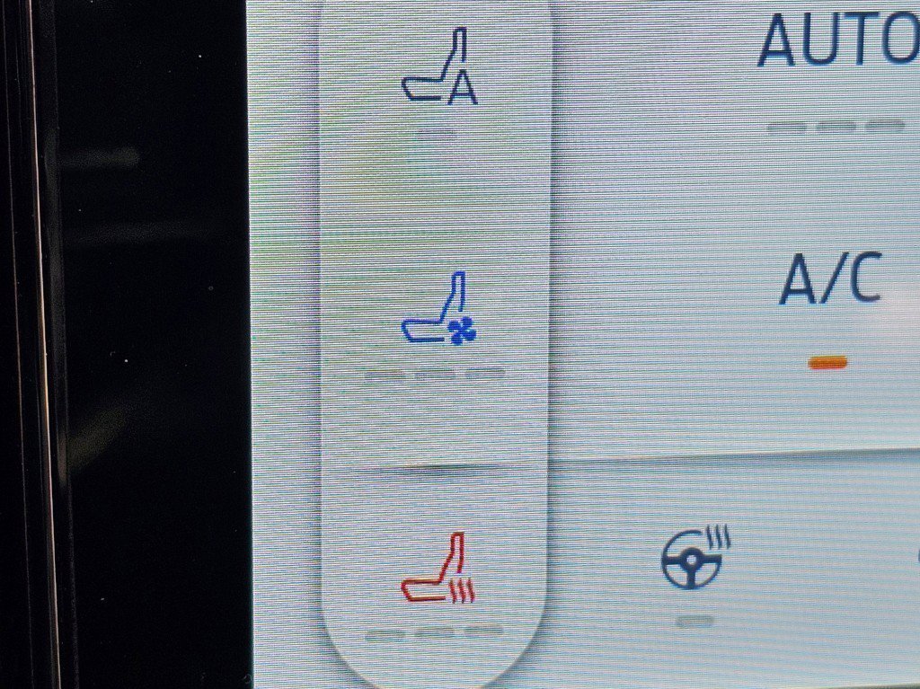 Used 2024 Ford F150 Lightning Platinum AWD/4WD image 8