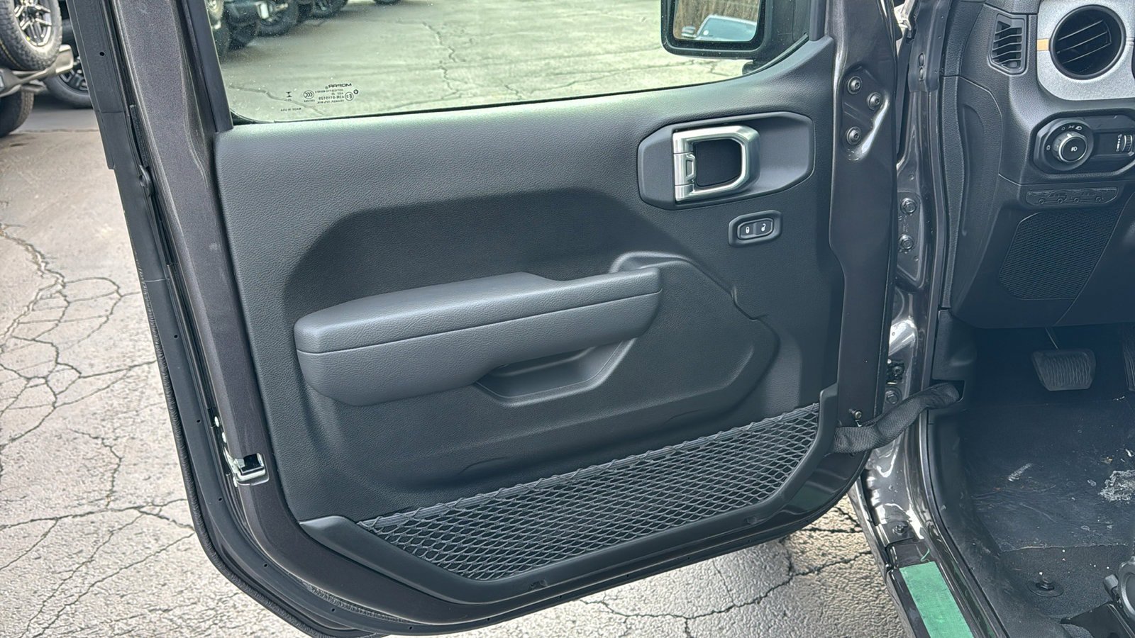 New 2026 Jeep Wrangler Unlimited Sport AWD/4WD image 18