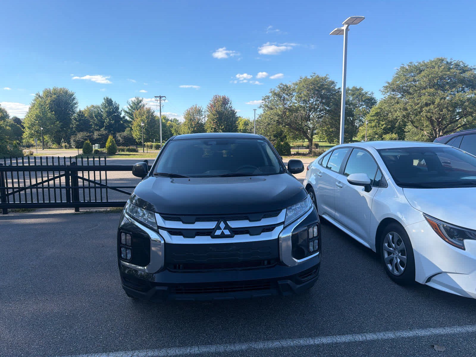 Used 2025 Mitsubishi Outlander Sport ES AWD/4WD image 2
