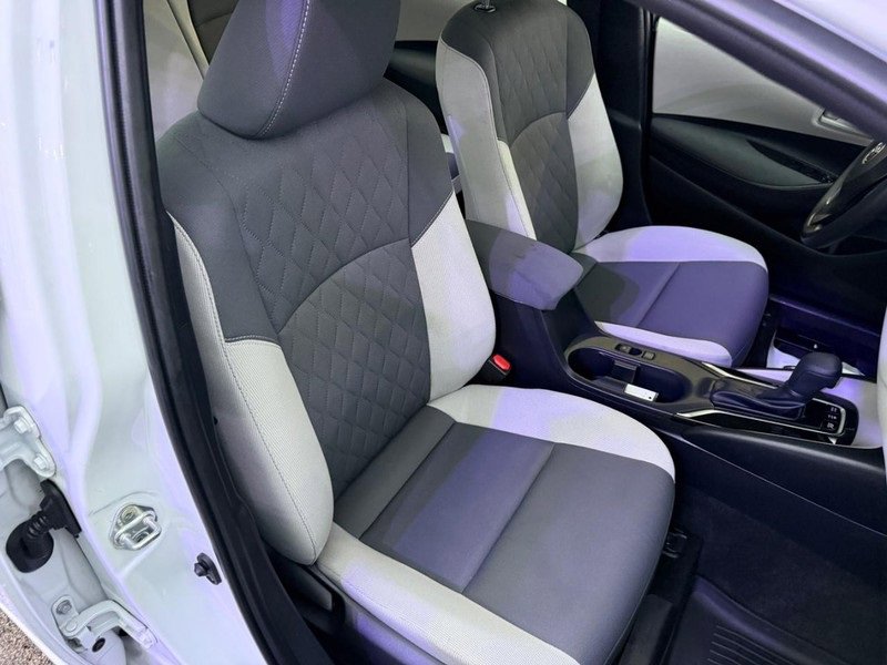 Used 2023 Toyota Corolla LE w/ LE Premium Package image 11