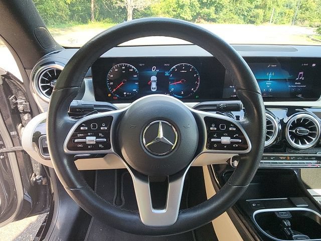 Used 2022 Mercedes-Benz CLA 250 image 19
