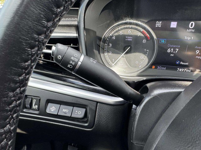 Used 2024 Cadillac XT6 Sport w/ Technology Package image 25