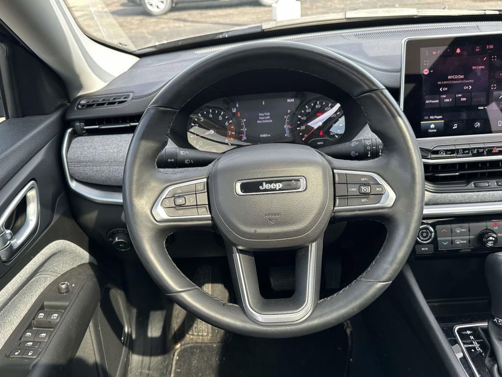 Used 2022 Jeep Compass Latitude w/ Sun and Sound Group image 15