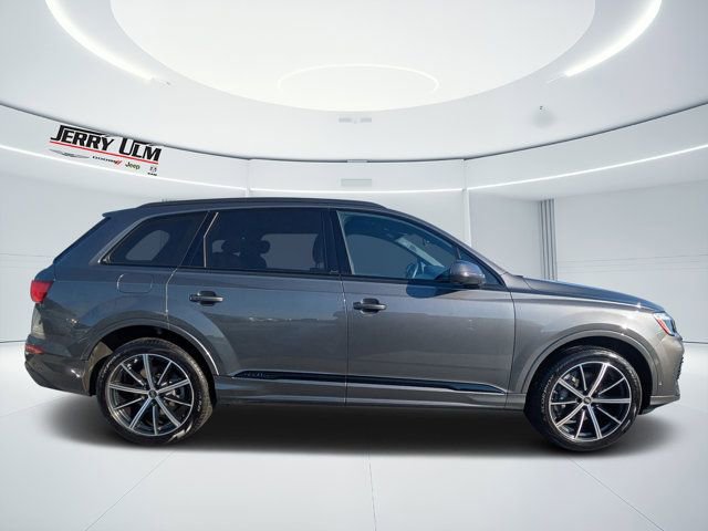 Used 2025 Audi Q7 2.0T Premium Plus w/ Premium Plus Package image 2