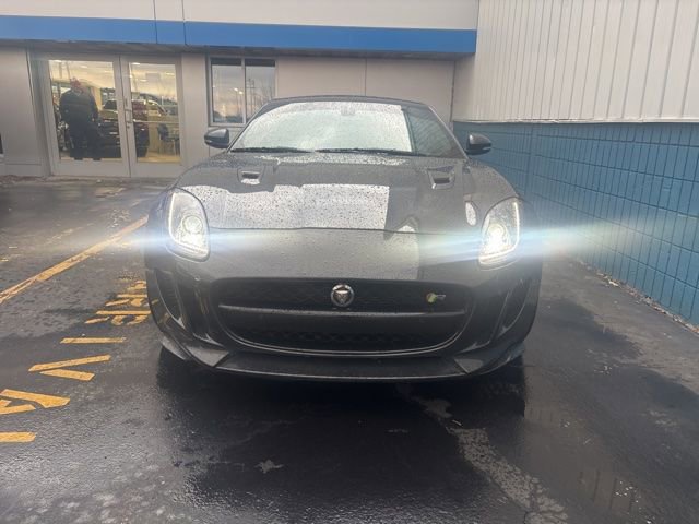Used 2016 Jaguar F-TYPE R image 11