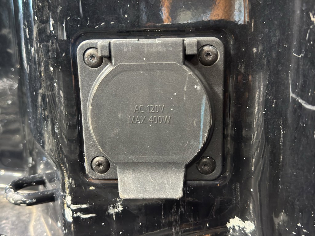 Used 2021 GMC Sierra 3500 SLT w/ SLT Preferred Package image 23