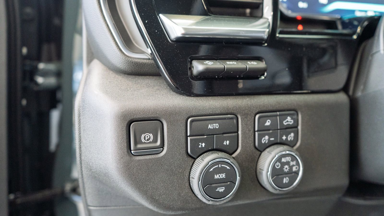 New 2026 Chevrolet Silverado 1500 LTZ w/ LTZ Premium Package image 12