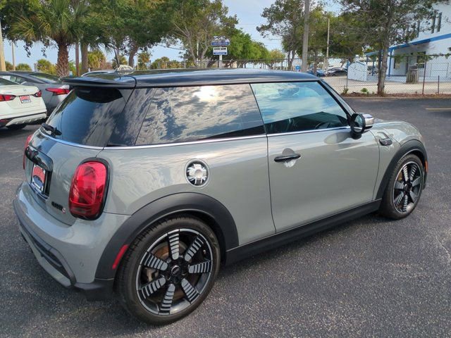 Used 2022 MINI Cooper S FWD image 5