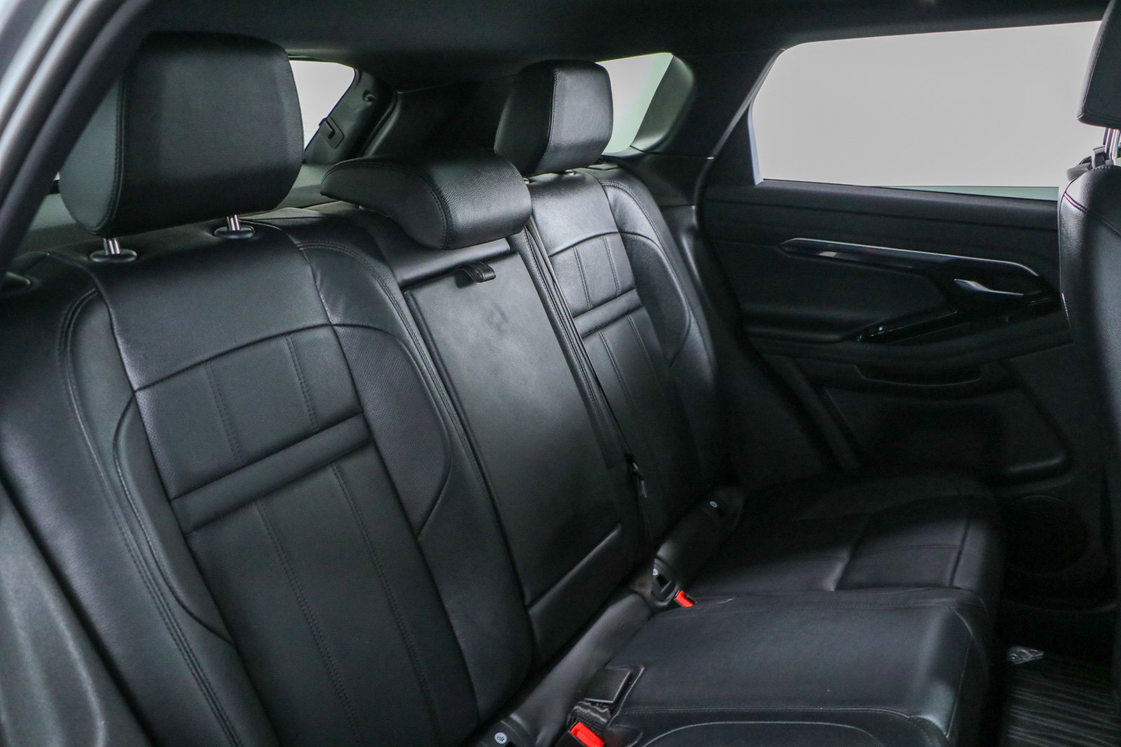 Used 2023 Land Rover Range Rover Evoque S image 30