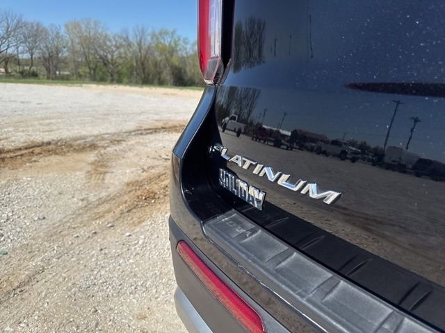 Used 2025 Ford Explorer Platinum w/ LUX Leather Package image 11