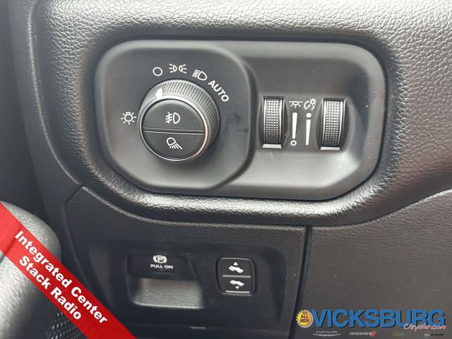 New 2026 RAM 1500 4x4 Crew Cab image 19