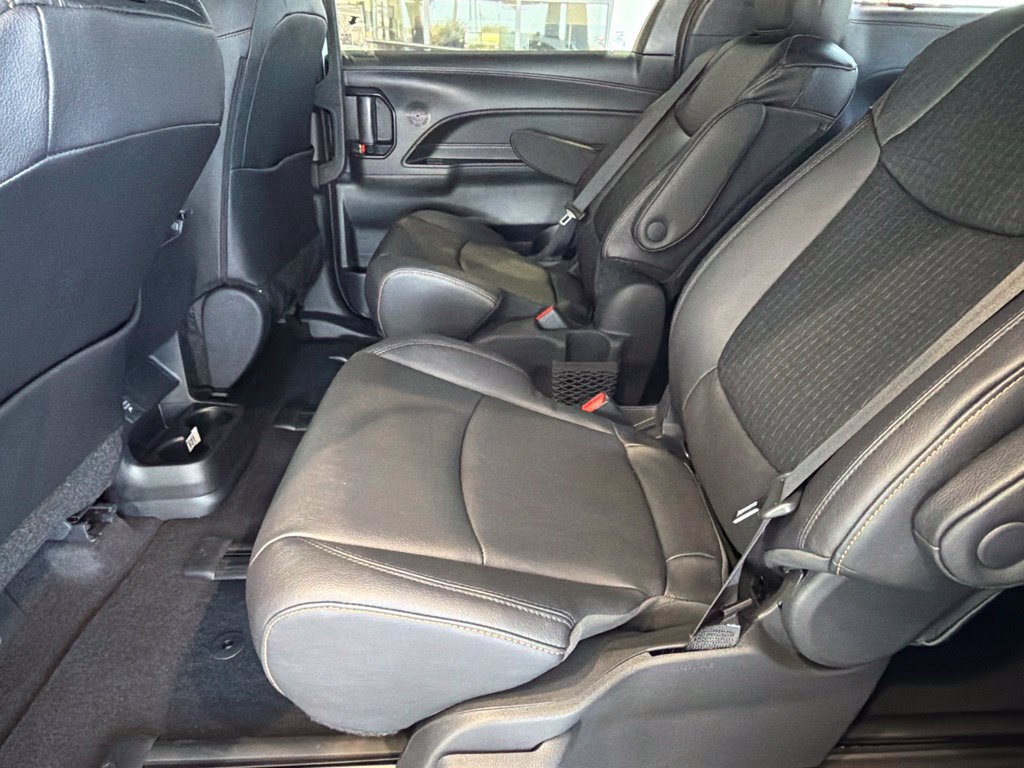 New 2026 Toyota Sienna XLE Woodland Edition AWD/4WD image 29