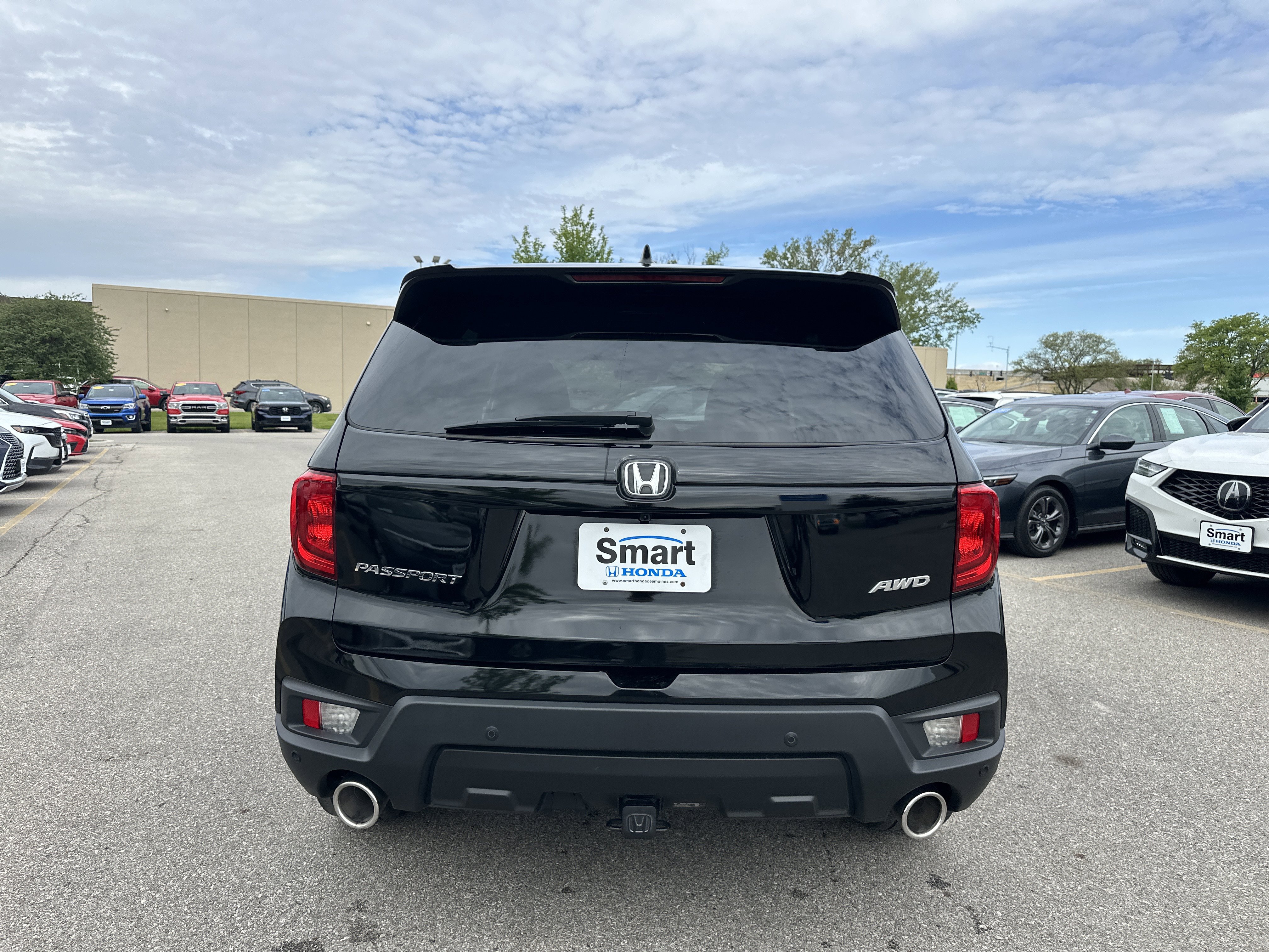 Used 2025 Honda Passport EX-L image 9