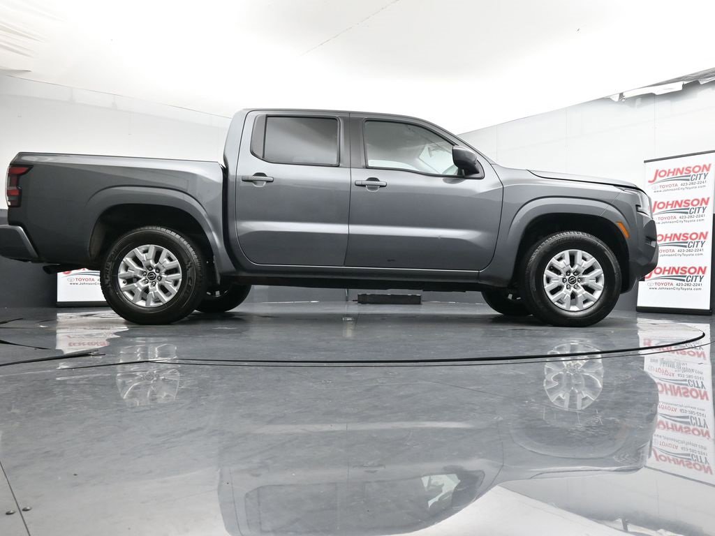 Used 2023 Nissan Frontier SV image 42