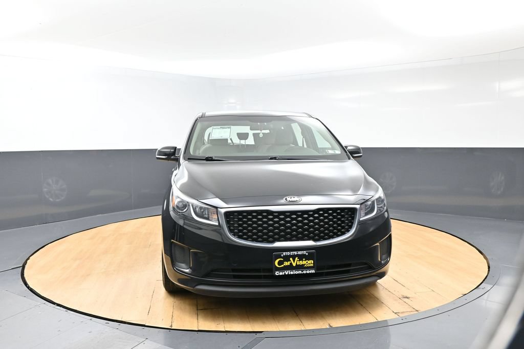 Used 2018 Kia Sedona L FWD image 4