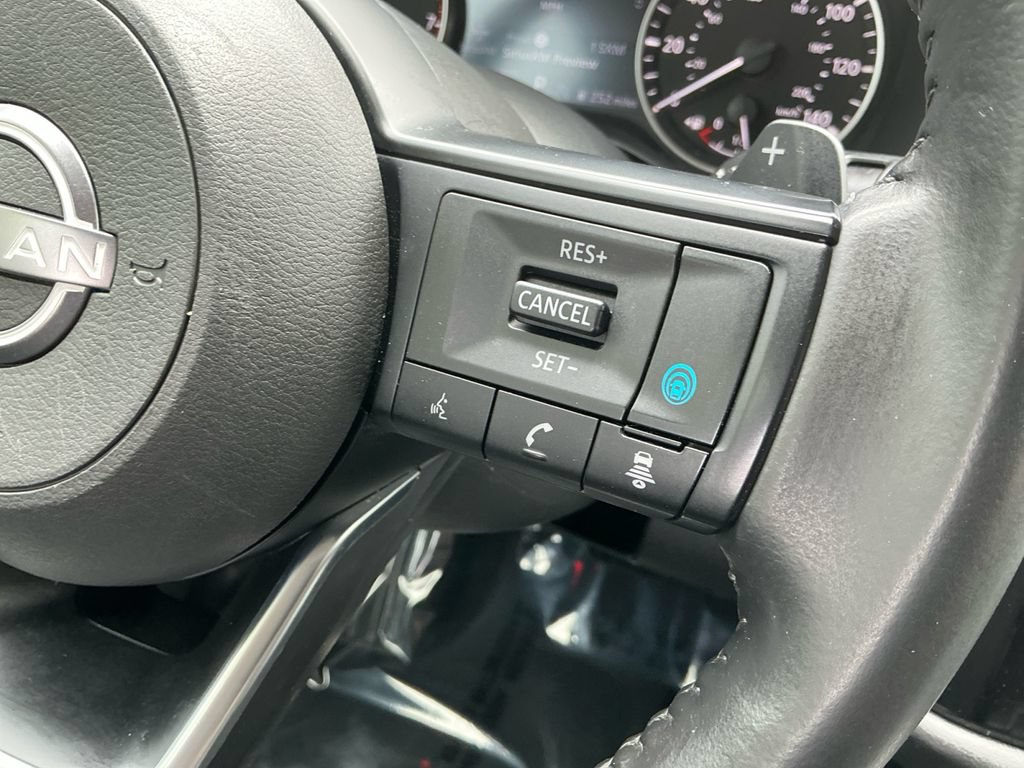 Used 2025 Nissan Pathfinder SV AWD/4WD image 20