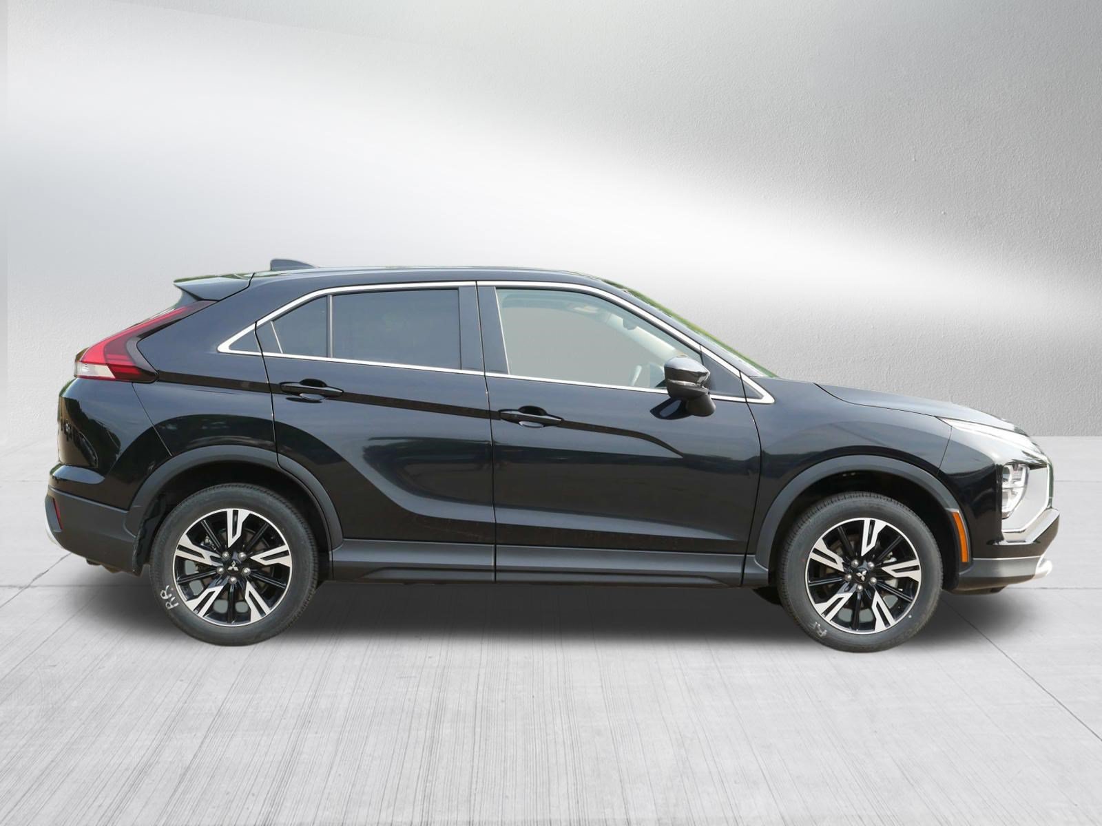 Used 2025 Mitsubishi Eclipse Cross SE AWD/4WD image 8