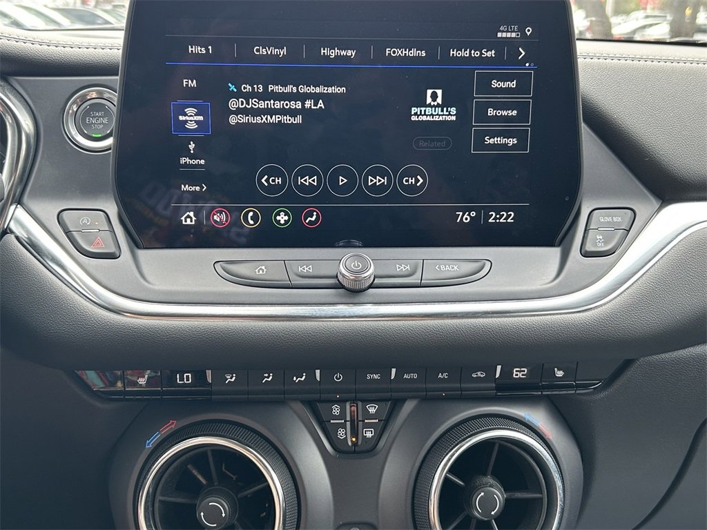 Used 2025 Chevrolet Blazer LT image 32