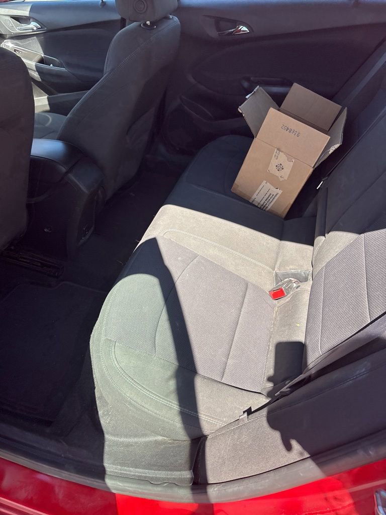 Used 2017 Chevrolet Cruze LT w/ Convenience Package image 18