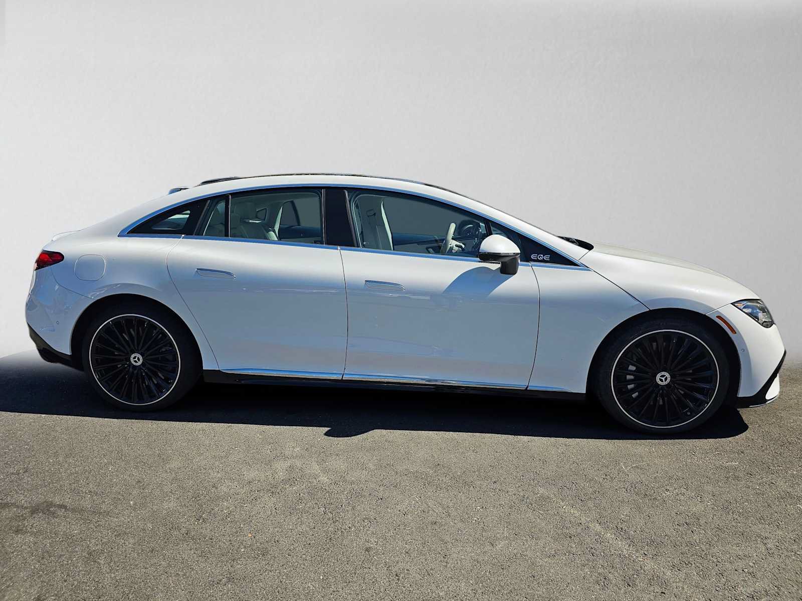 Certified 2023 Mercedes-Benz EQE 500 4MATIC Sedan image 2