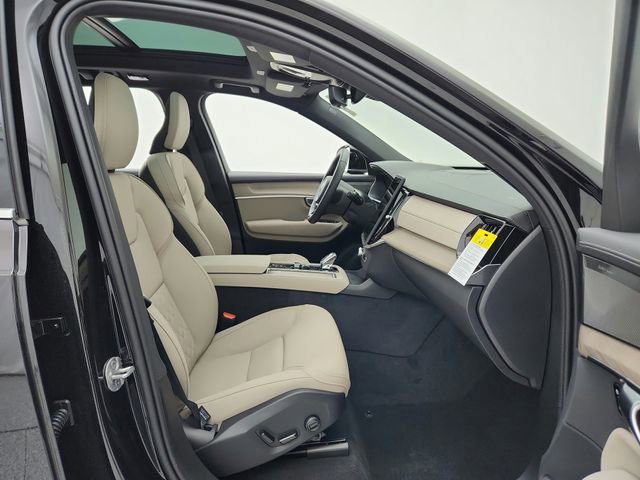 New 2026 Volvo XC90 T8 Plus w/ Protection Package Premier image 14