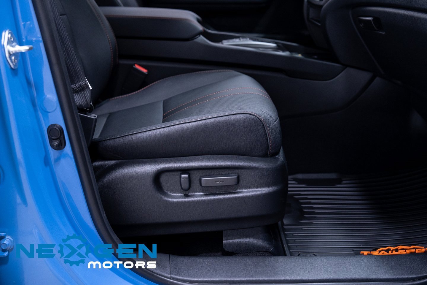 Used 2025 Honda Passport TrailSport image 48