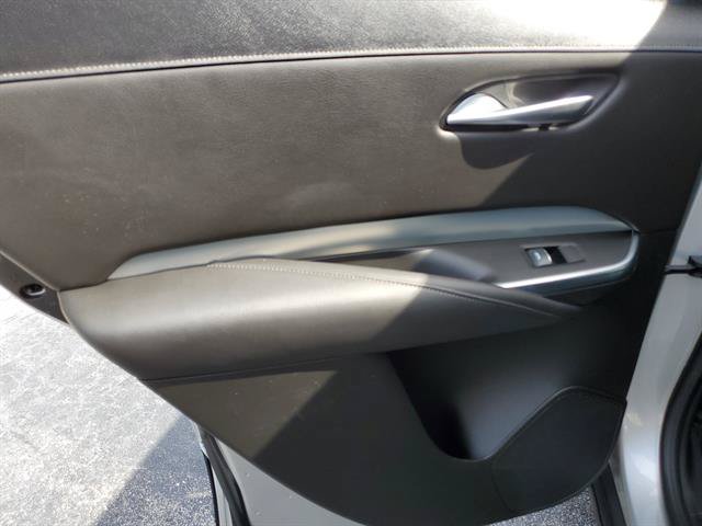 Used 2021 Cadillac XT4 Premium Luxury w/ LPO, Onyx Sport Package FWD image 17
