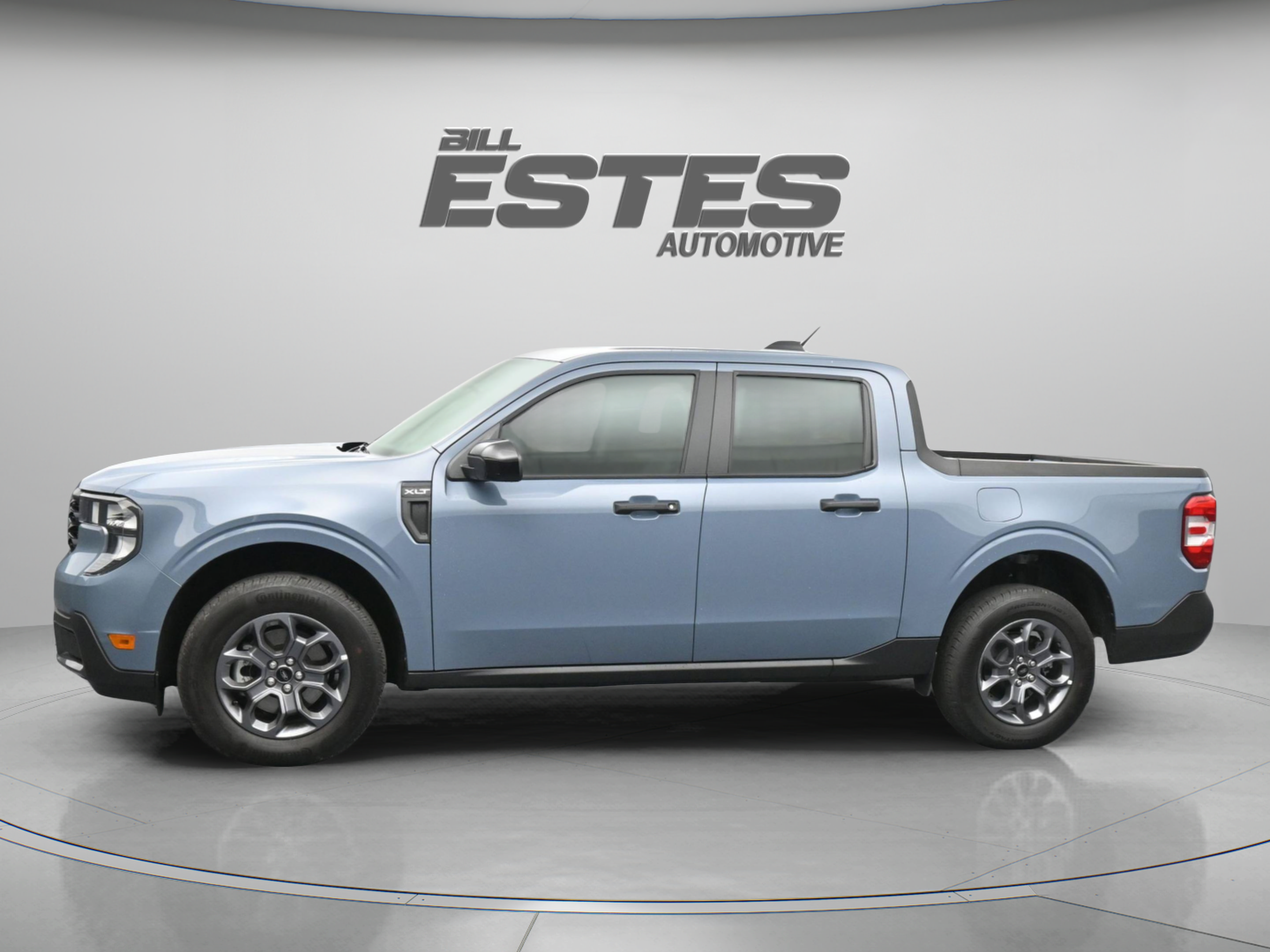 Used 2026 Ford Maverick XLT w/ XLT Luxury Package AWD/4WD image 2