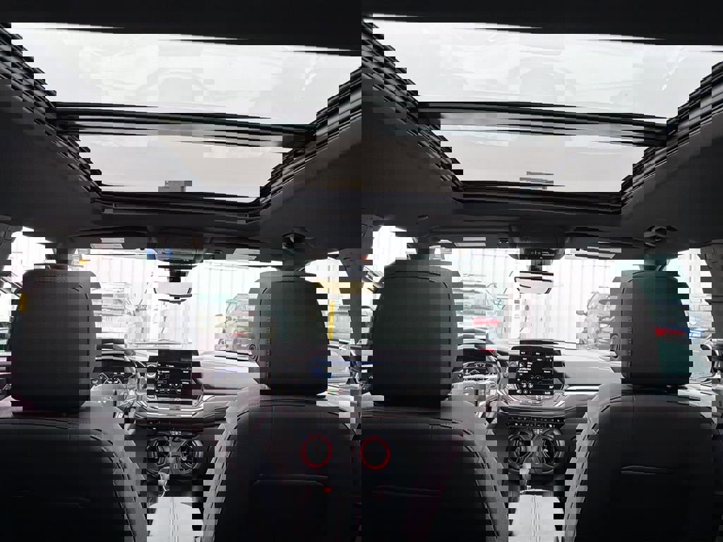 Used 2025 Chevrolet Blazer RS w/ Driver Confidence II Package image 19